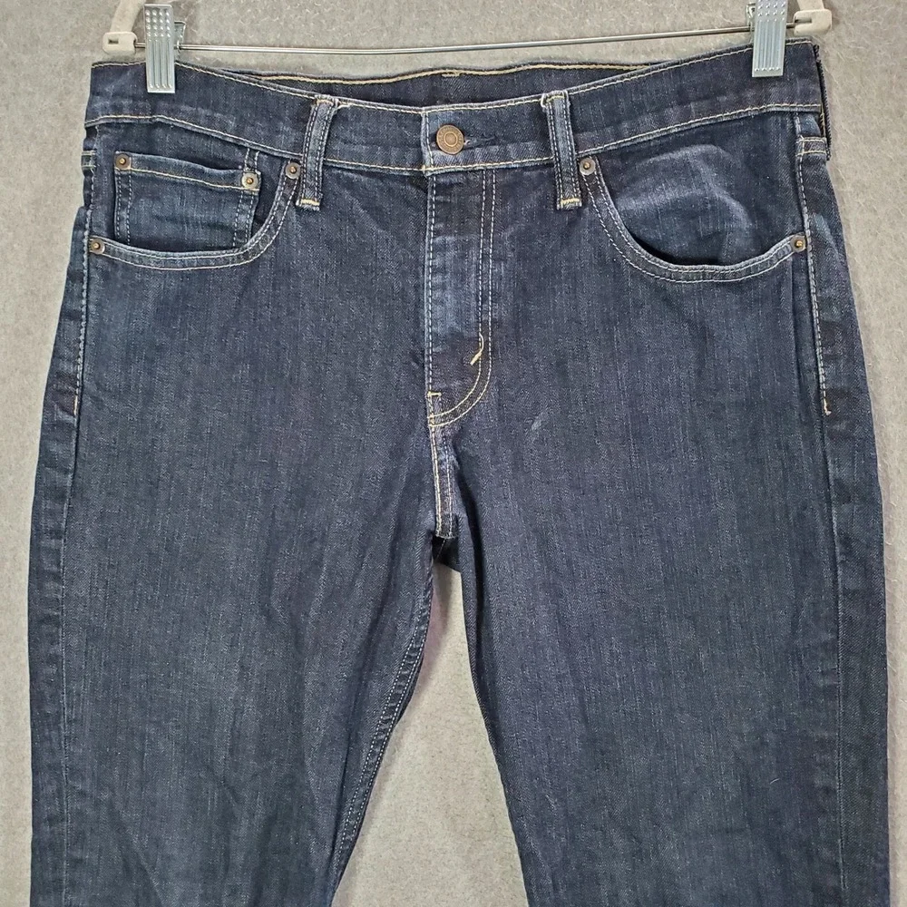 Levis *please carefully